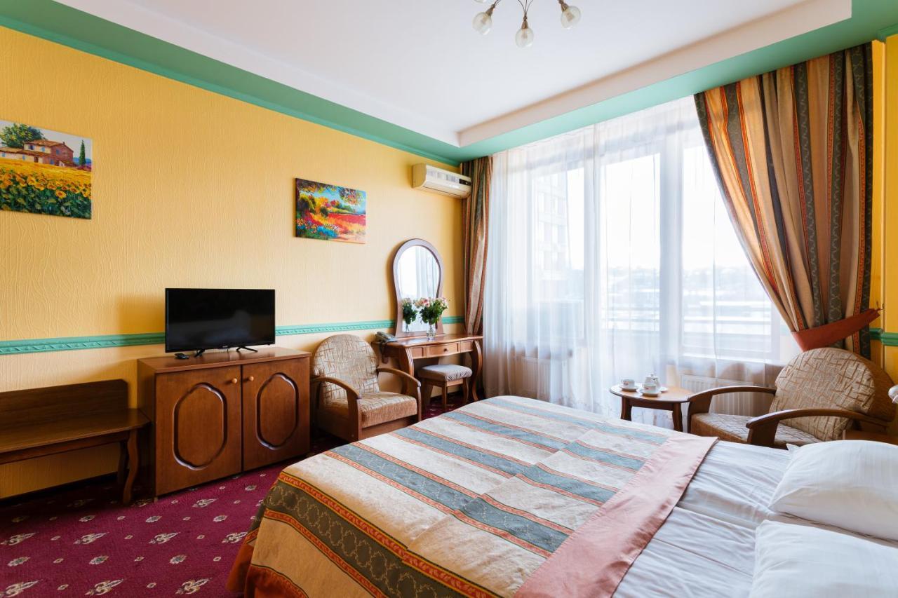 Tiso Apart Hotel Kiew Exterior foto
