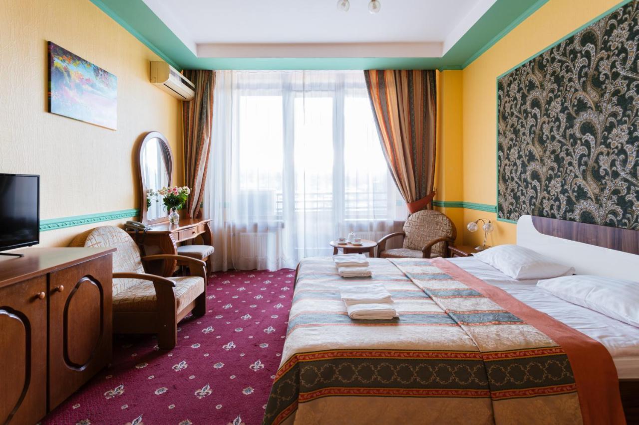 Tiso Apart Hotel Kiew Exterior foto