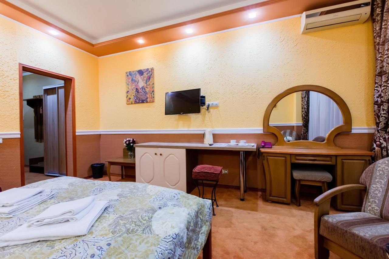 Tiso Apart Hotel Kiew Exterior foto